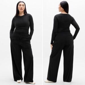 Athleta Pinnacle Cargo Trouser in Black